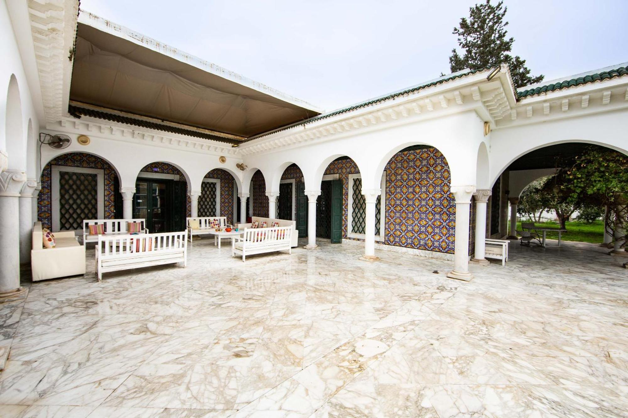 Appartement Prive Dans Une Grande Maison D'Hote La Marsa Exterior photo